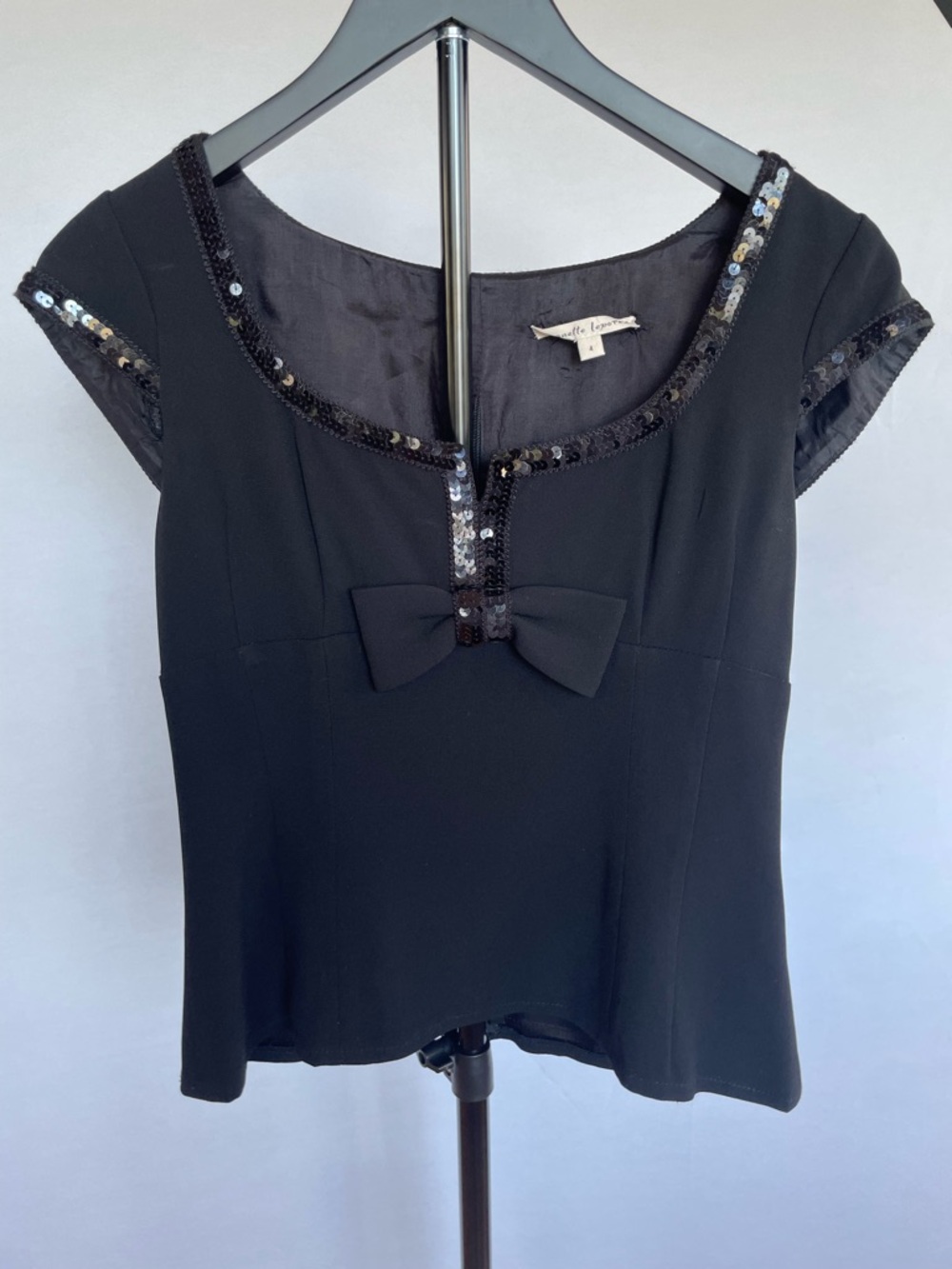 Nanette Lepore Black Sequin Trim Bow Blouse Cap Sleeve Size 4